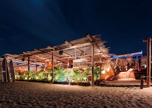 Snack bar