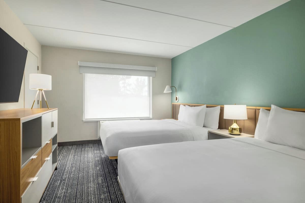 In-room safe, desk, laptop workspace, iron/ironing board