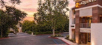 La Quinta Inn & Suites by Wyndham Thousand Oaks-Newbury Park