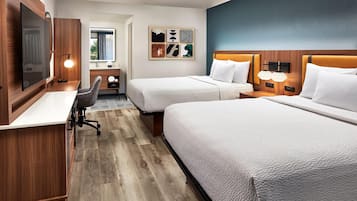 Huone, 2 keskisuurta parisänkyä, tupakointi kielletty | Työpöytä, silitysrauta/-lauta, ilmaiset vauvansängyt, ilmainen Wi-Fi