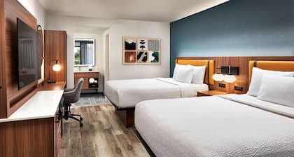 La Quinta Inn & Suites by Wyndham Thousand Oaks-Newbury Park