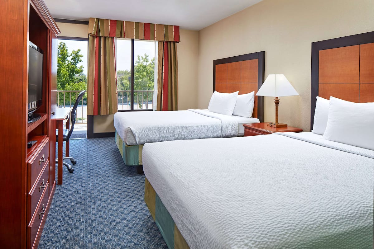 Room, 2 Queen Beds, Non Smoking