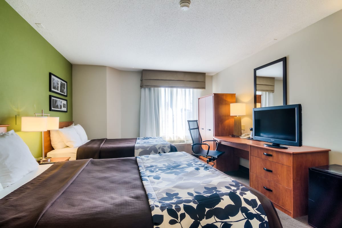 standard double room, 2 double beds, non smoking | desk, iron/ironing board, free cots/infant beds, free wifi