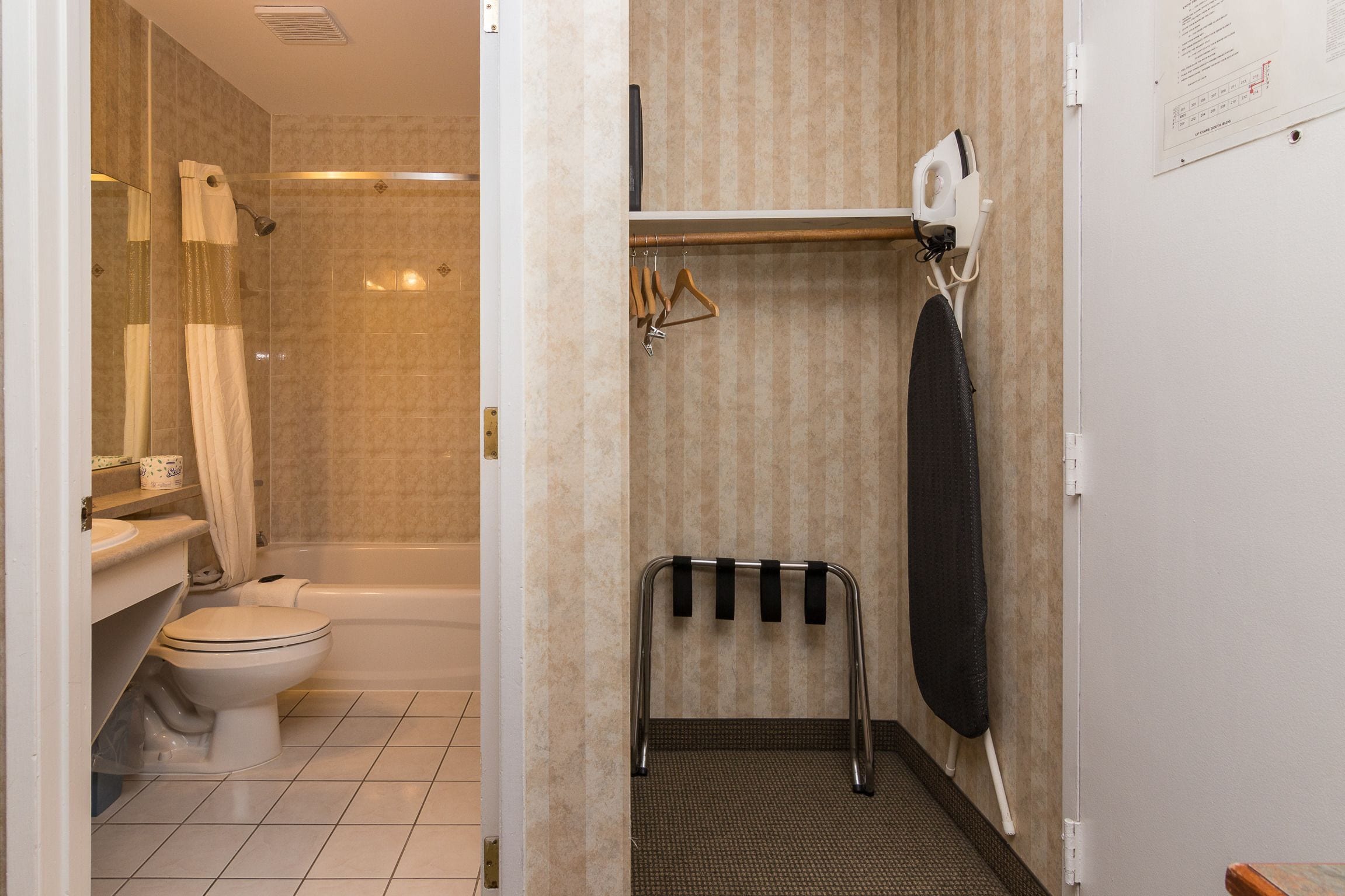 Photo - Canadas Best Value Inn Chinook Station