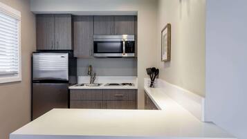 Fridge, microwave, coffee/tea maker