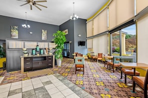 Free daily self-serve breakfast - Quality Inn Hillsville (Hillsville)