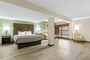 Suite, 1 King Bed, Non Smoking