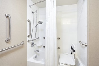 Room, Accessible (MOBILITY) | Bathroom | Shower, free toiletries, hair dryer, towels at Holiday Inn Express Sedona, an IHG Hotel