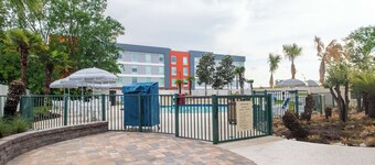 Econo Lodge Inn & Suites Foley - North Gulf Shores