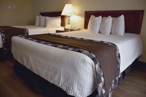 Caja de seguridad en la habitación y escritorio