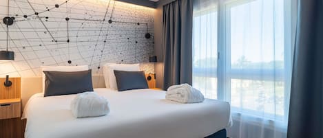 Privilege, Suite, 1 Double Bed with Sofa bed | Premium bedding, desk, blackout drapes, soundproofing