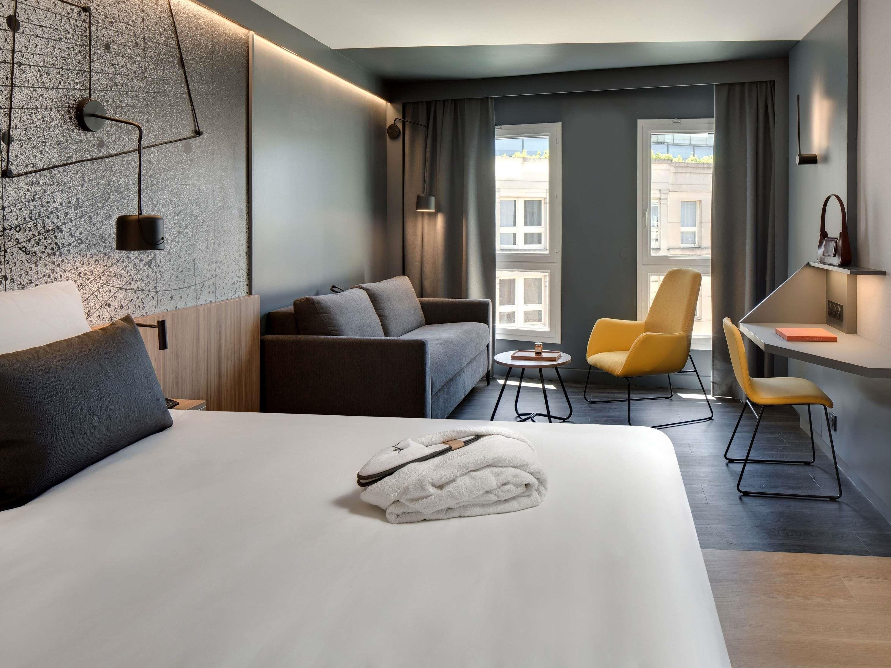 Privilege, Huone, 1 parisänky ja vuodesohva | Ylelliset vuodevaatteet, työpöytä, pimennysverhot, äänieristys