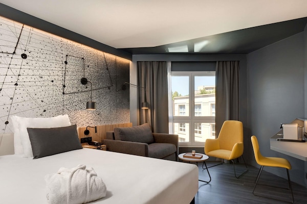 Privilege, Room, 1 Double Bed with Sofa bed | Premium bedding, desk, blackout curtains, soundproofing