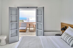 Suite, 1 Bedroom, Non Smoking, Resort View (Balcony)