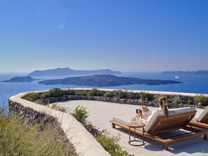 Terrace/patio - Vedema, a Luxury Collection Resort, Santorini (Santorini)