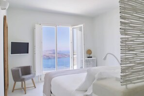 Nafsika Estate | Hypo-allergenic bedding, minibar, in-room safe, desk - Vedema, a Luxury Collection Resort, Santorini (Santorini)