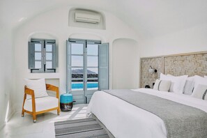 Villa, 1 Bedroom | Hypo-allergenic bedding, minibar, in-room safe, desk - Vedema, a Luxury Collection Resort, Santorini (Santorini)