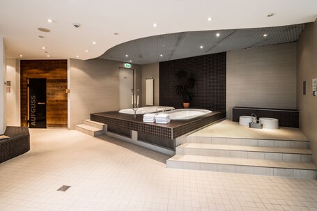 Bañera de hidromasaje interior