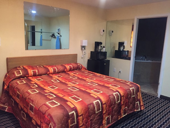 View from room - Rodeway Inn Metairie - New Orleans West (Metairie)