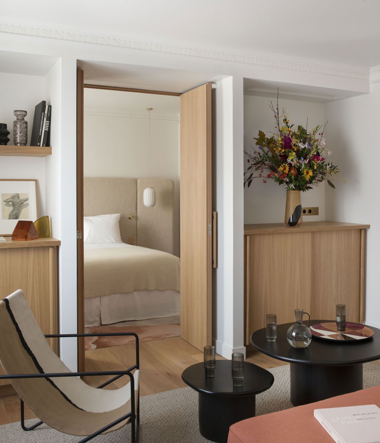 Premium bedding, in-room safe, individually decorated