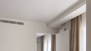 套房 | 起居區 | 43-吋平面電視、衛星頻道、電視、玩具