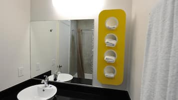 Duschwanne, Handtücher