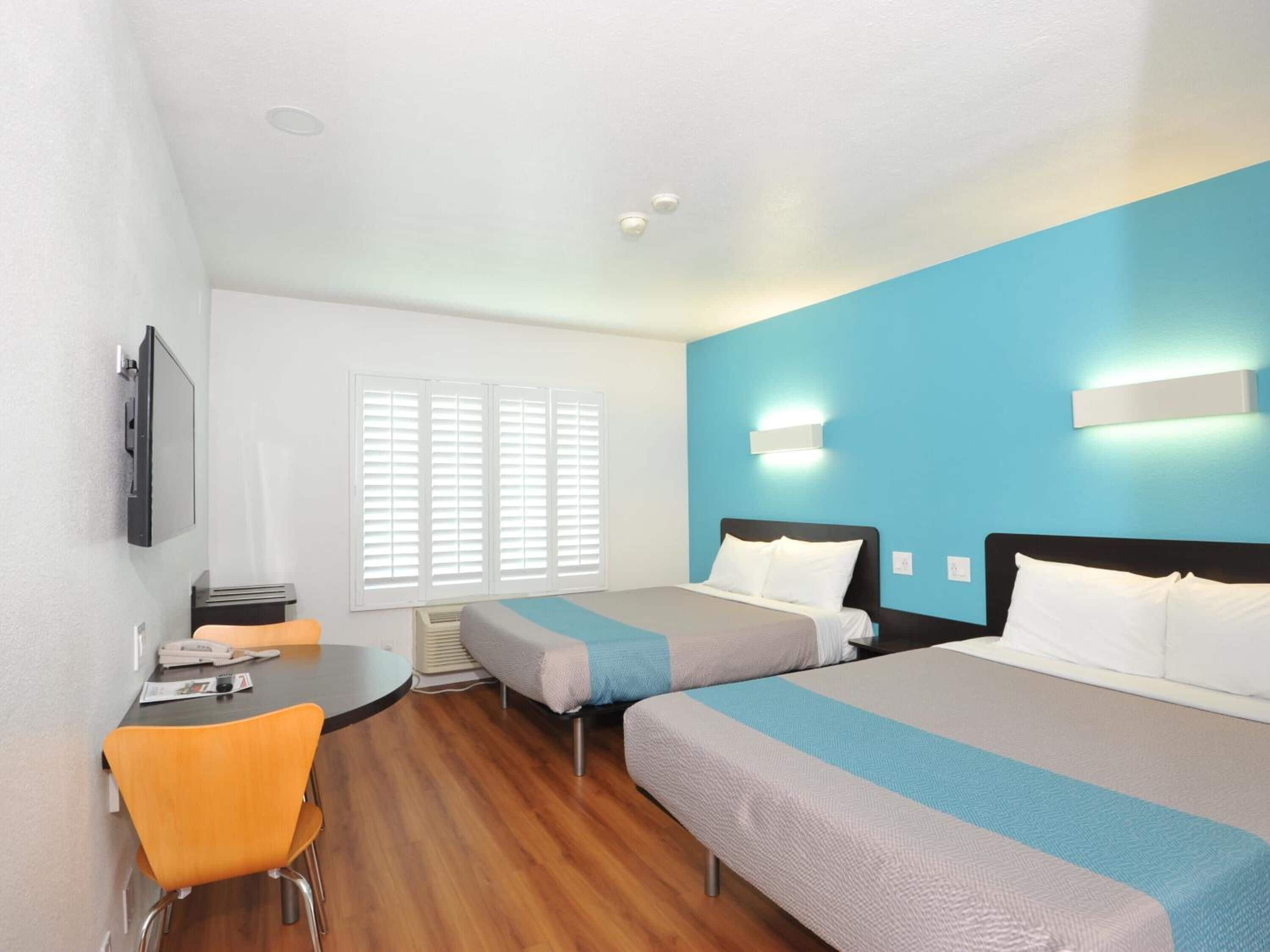 Free WiFi, bed sheets