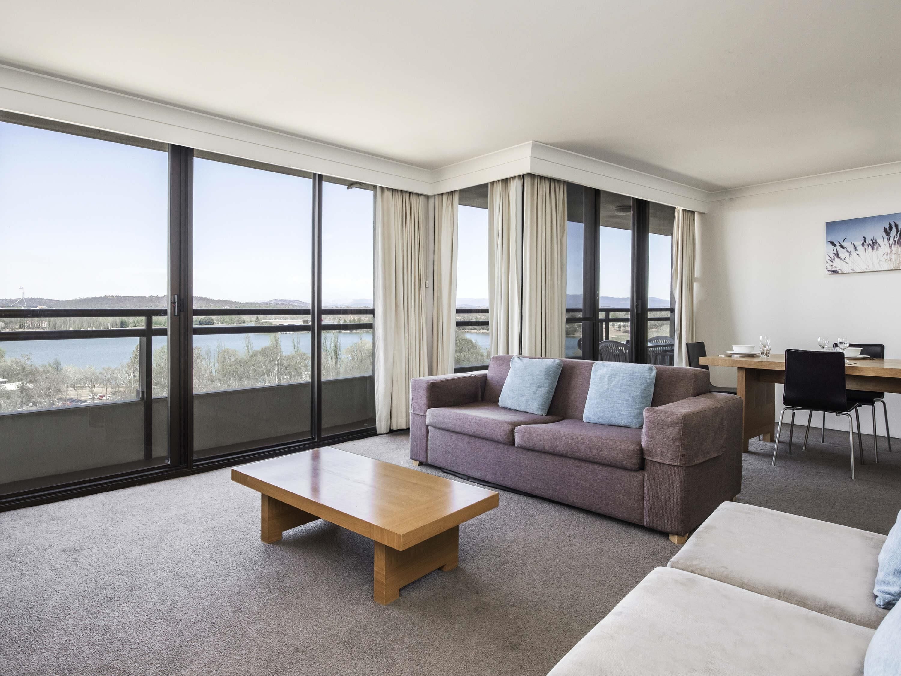 Habitación, 2 habitaciones, junto al lago | Escritorio, tabla de planchar con plancha, wifi y ropa de cama 