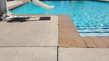 Udendørs pool