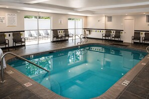 Indoor pool - City Express By Marriott Lafayette (Lafayette)