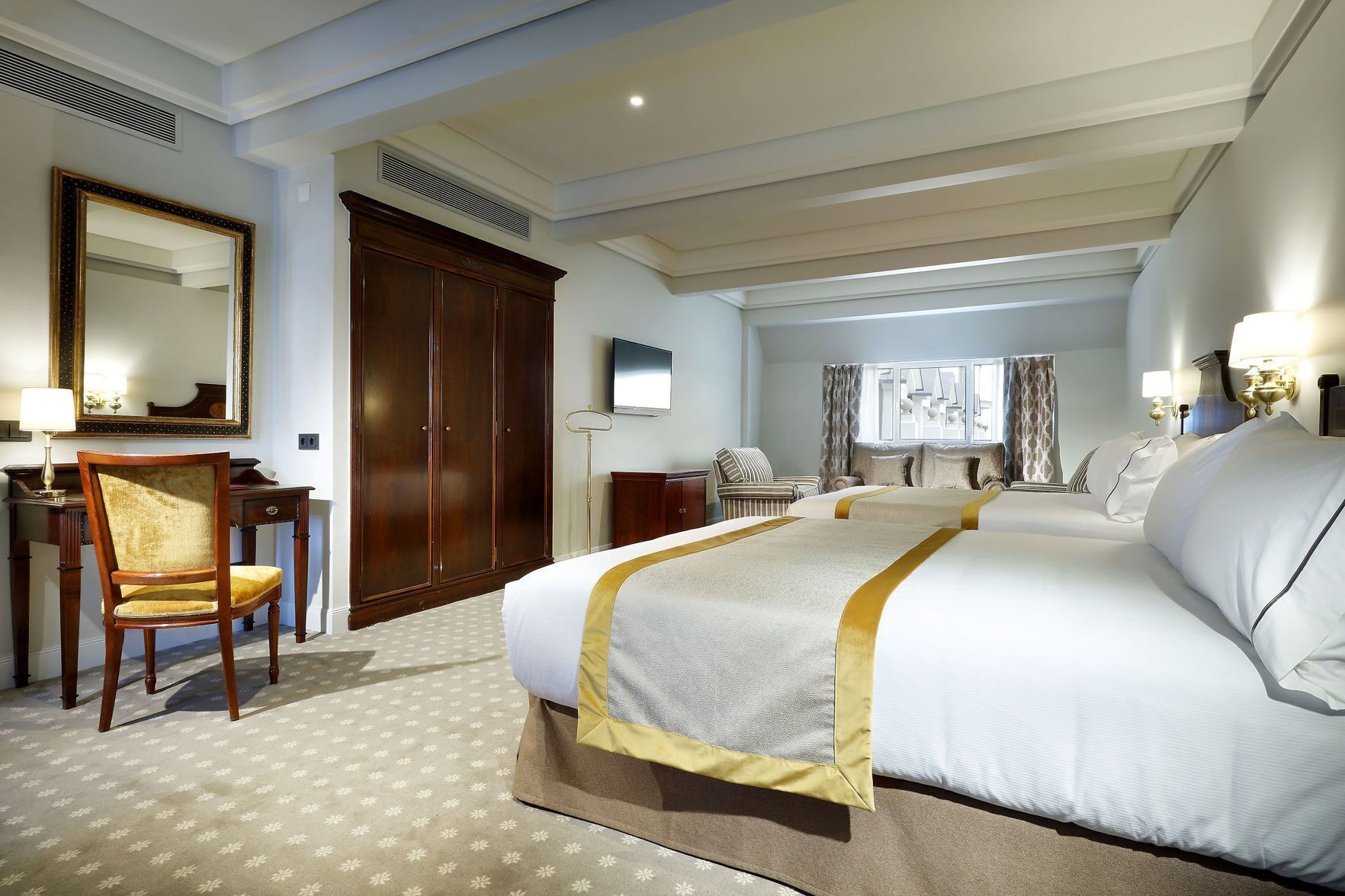 Premium bedding, minibar, in-room safe, desk