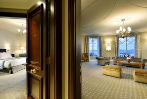 1 bedroom, premium bedding, minibar, in-room safe