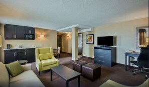 1 bedroom, desk, laptop workspace, blackout drapes