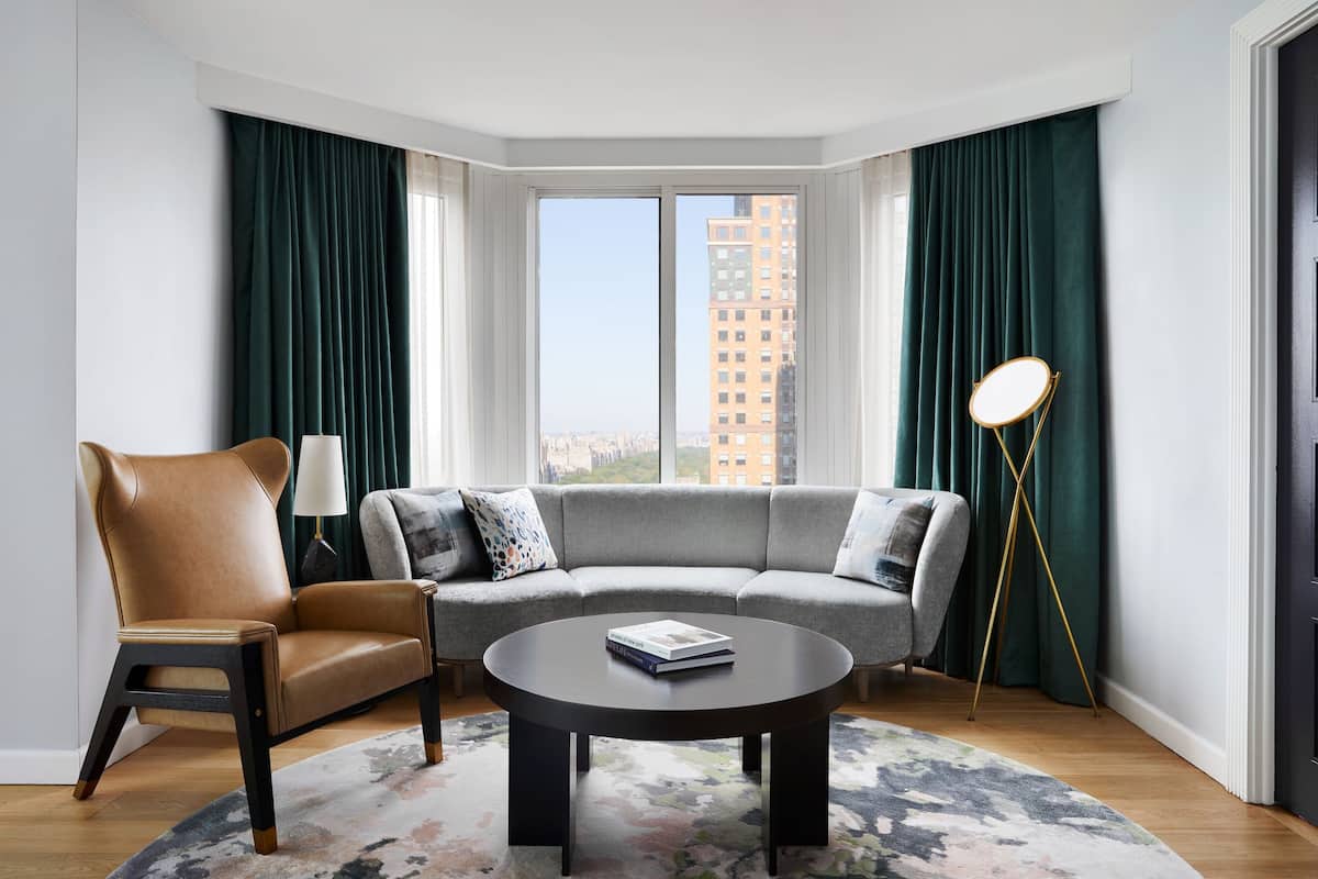 Suite, 1 Bedroom, Non Smoking (View) | Living room