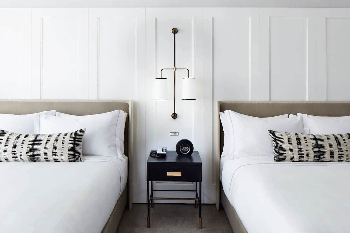 1 bedroom, Frette Italian sheets, premium bedding, minibar
