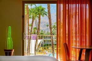 Literie hypoallergénique, minibar, coffres-forts dans les chambres