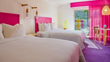 Literie hypoallergénique, minibar, coffres-forts dans les chambres