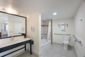 Free toiletries, hair dryer, towels - Best Western Kokopelli Lodge (Clayton)