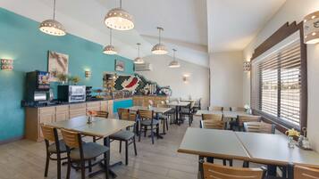 Free daily full breakfast