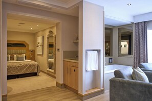In-room safe, desk, soundproofing, iron/ironing board - Fairlawns Hotel and Spa (Walsall)