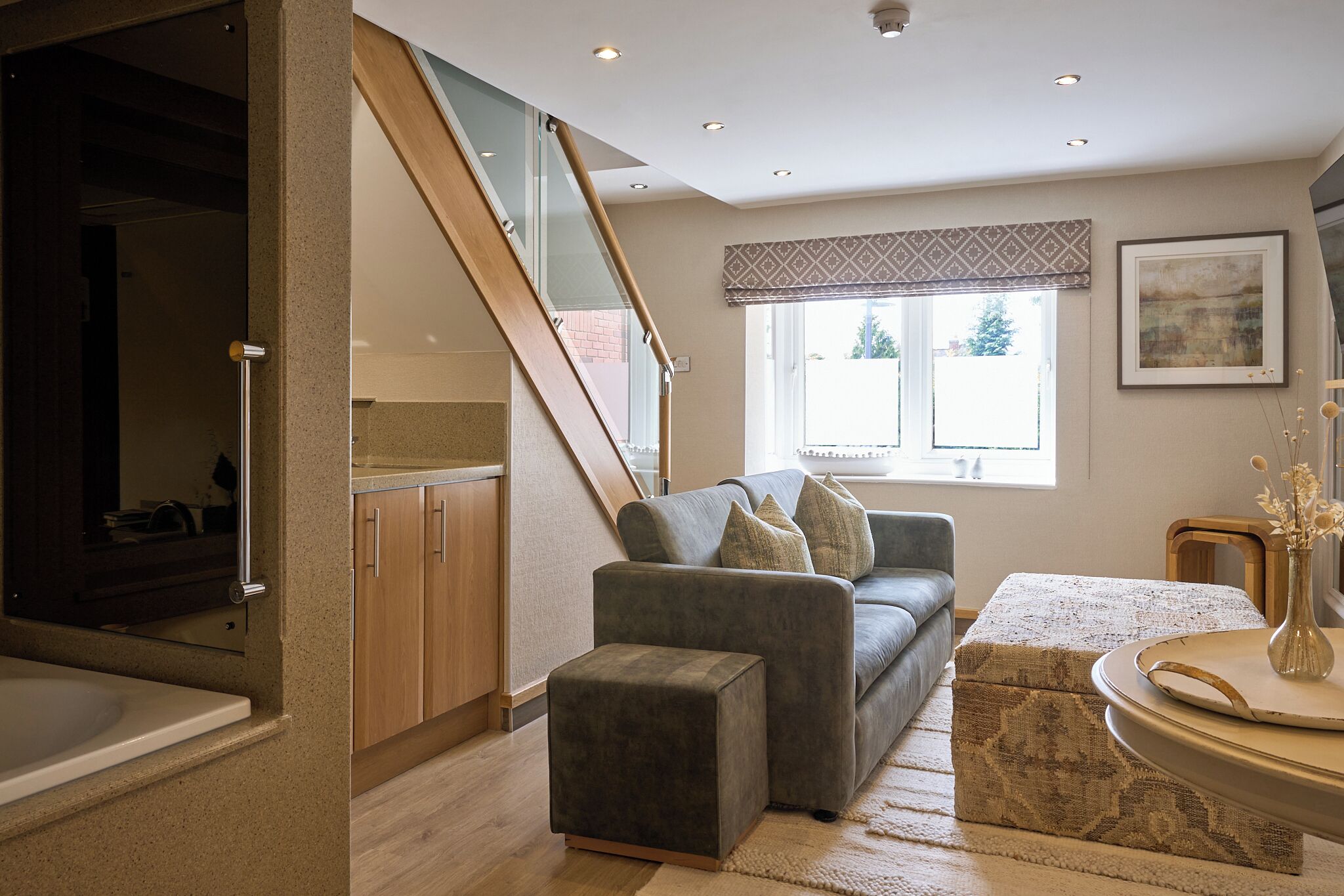 executive suite, 1 double bed | living area | 37-inch flat-screen tv with digital channels, tv