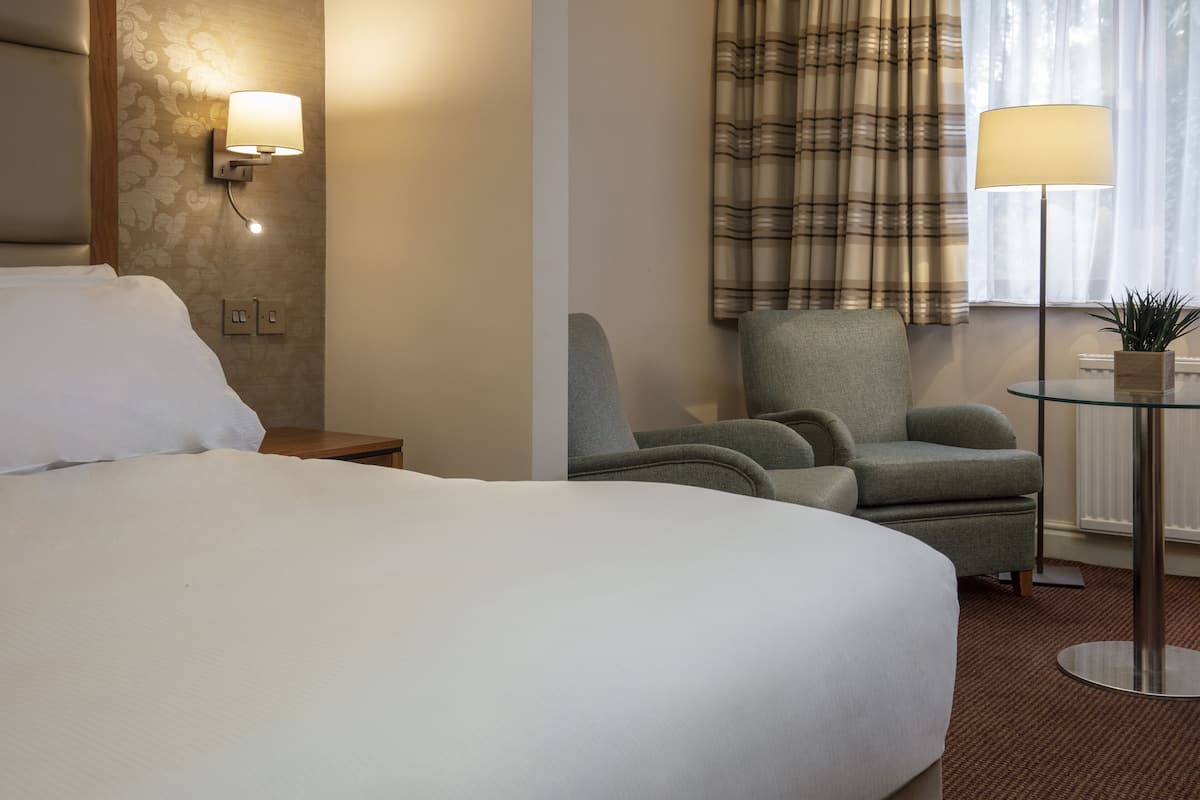 superior double room | 1 bedroom, premium bedding, desk, blackout curtains