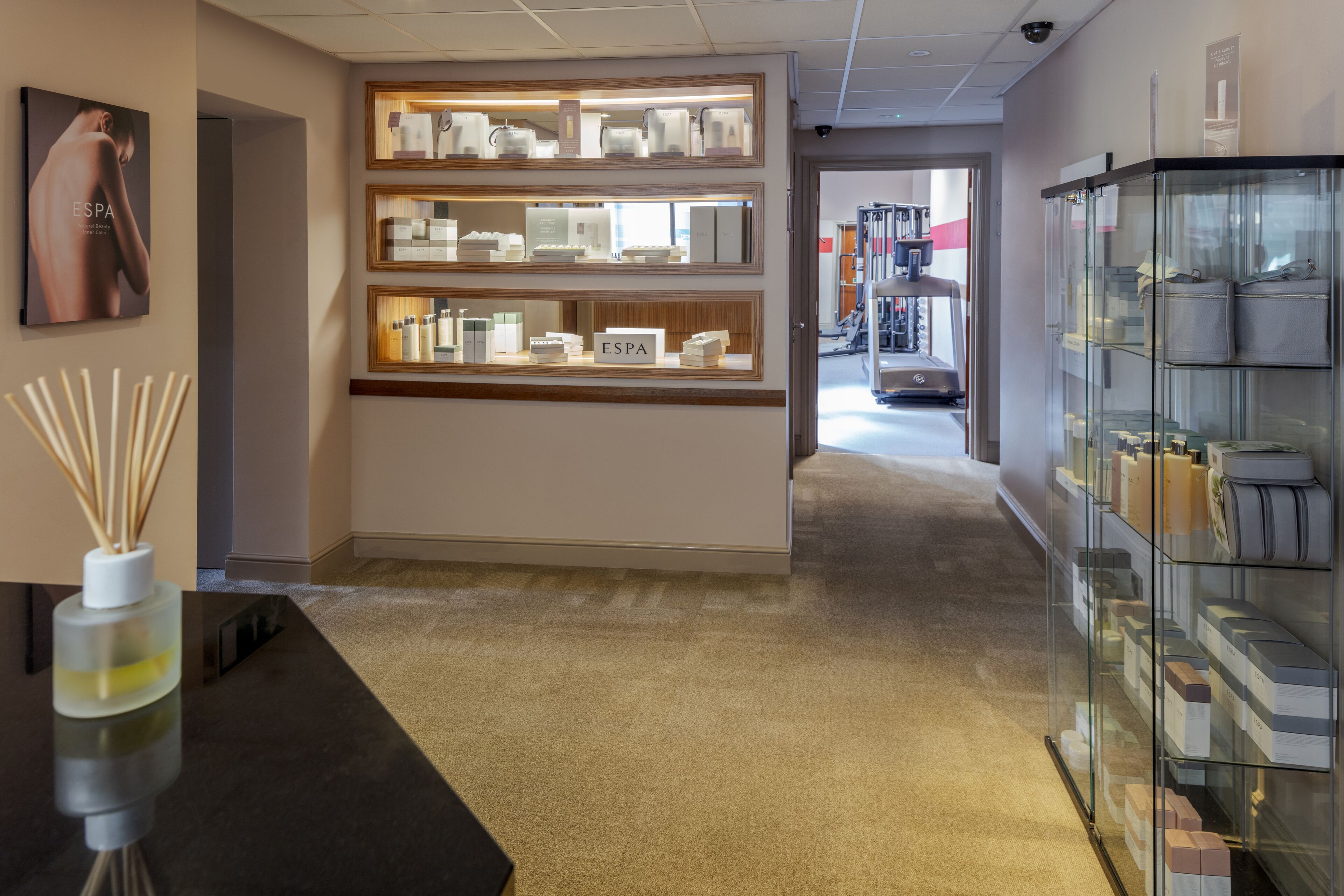 body treatments, body scrubs, facials, 3 treatment rooms