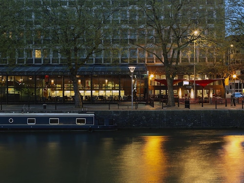 Waterschoen bristol hotsell