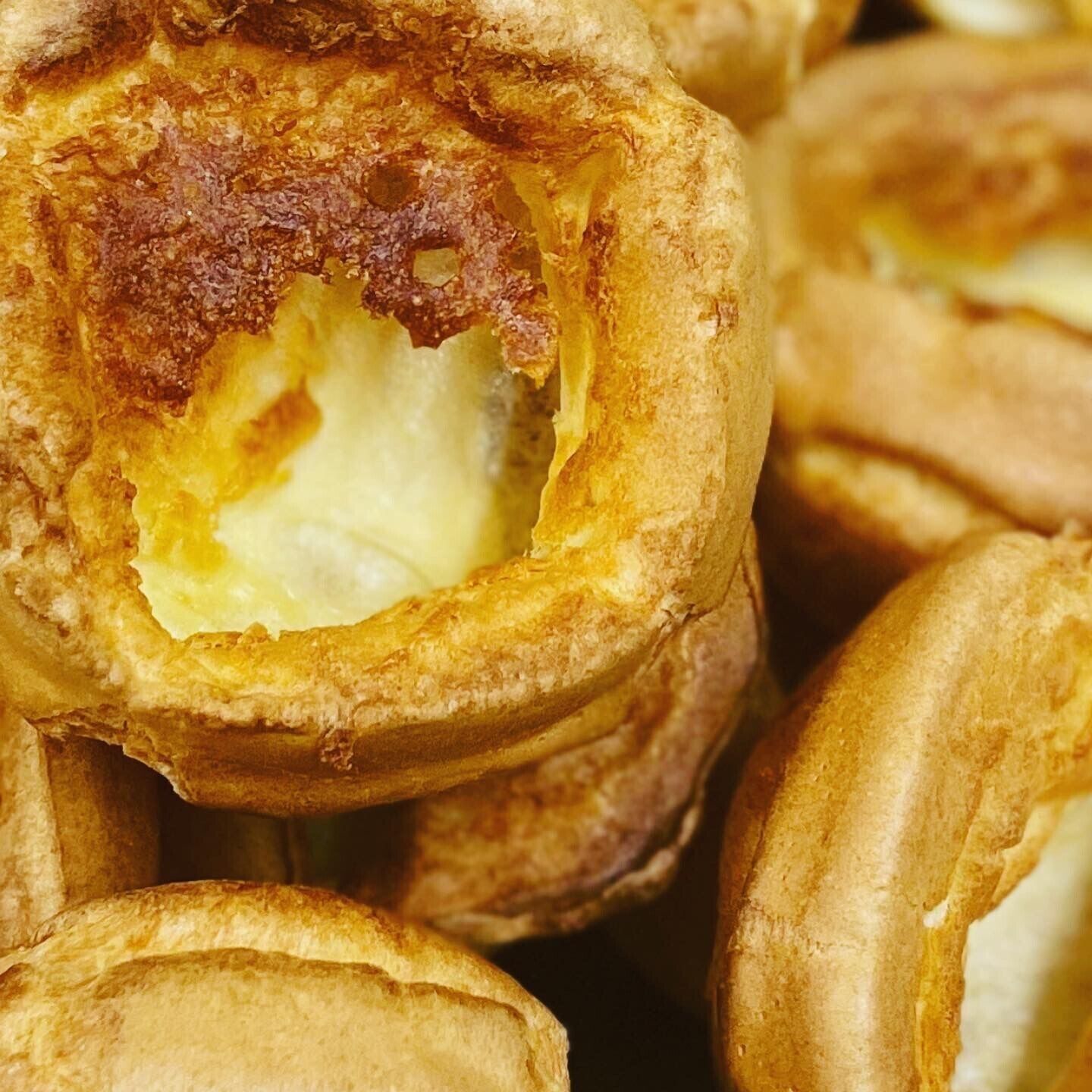 breakfast, lunch, dinner served; regional cuisine