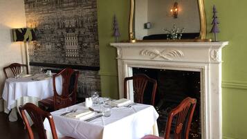 ์์นจ ์์ฌ, ์ ์ฌ ์์ฌ, ์ ๋
์์ฌ ์ ๊ณต, ์ง์ญ ํน์ ์๋ฆฌ