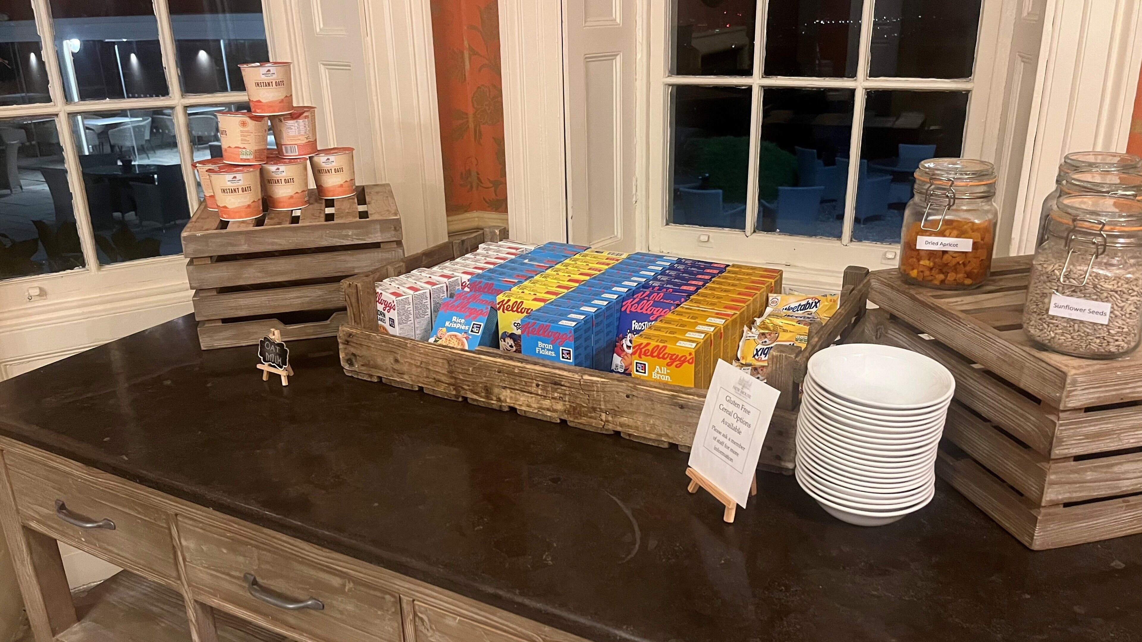 free daily full breakfast