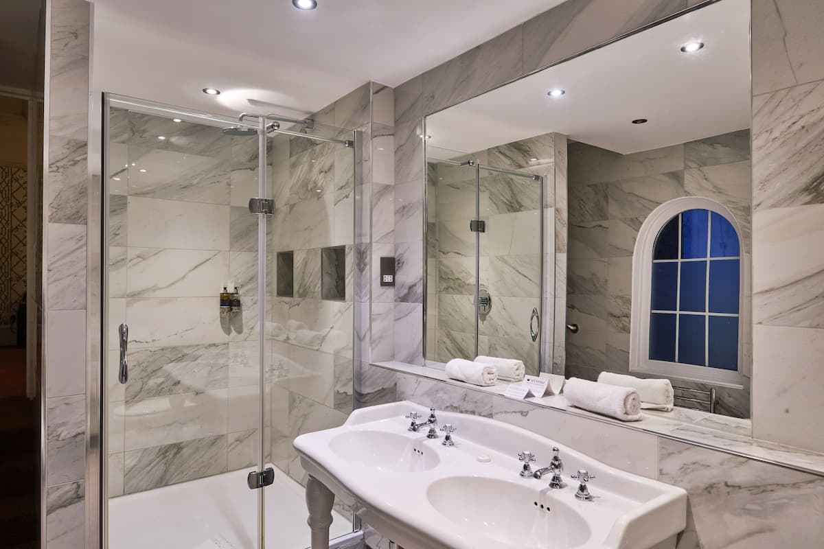 shower, free toiletries, hair dryer, bathrobes