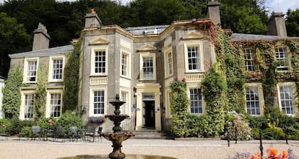 New House Country Hotel
