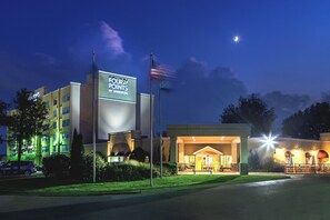 Exterior - Four Points by Sheraton Kalamazoo (Kalamazoo)